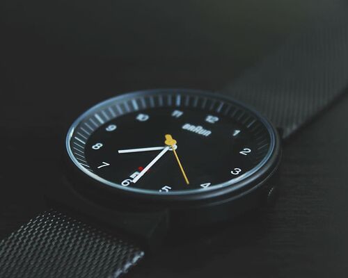 product-shot-time-watch-wristwatch